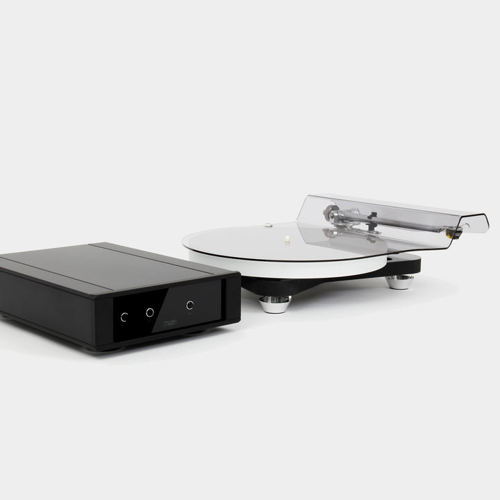 Rega Naia Reference Turntable