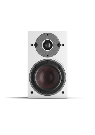 The Dali Oberon 1 C loudspeakers are a fantastic bookshelf speaker intended for smaller rooms where space is more modest.