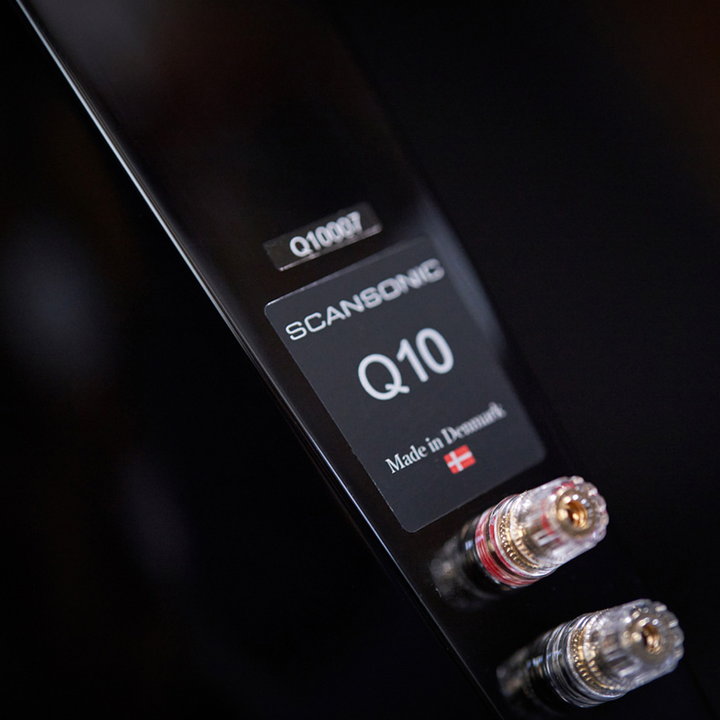 Scansonic HD Q10 Floorstanding Loudspeakers