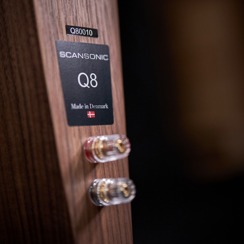 Scansonic HD Q8 Floorstanding Loudspeakers