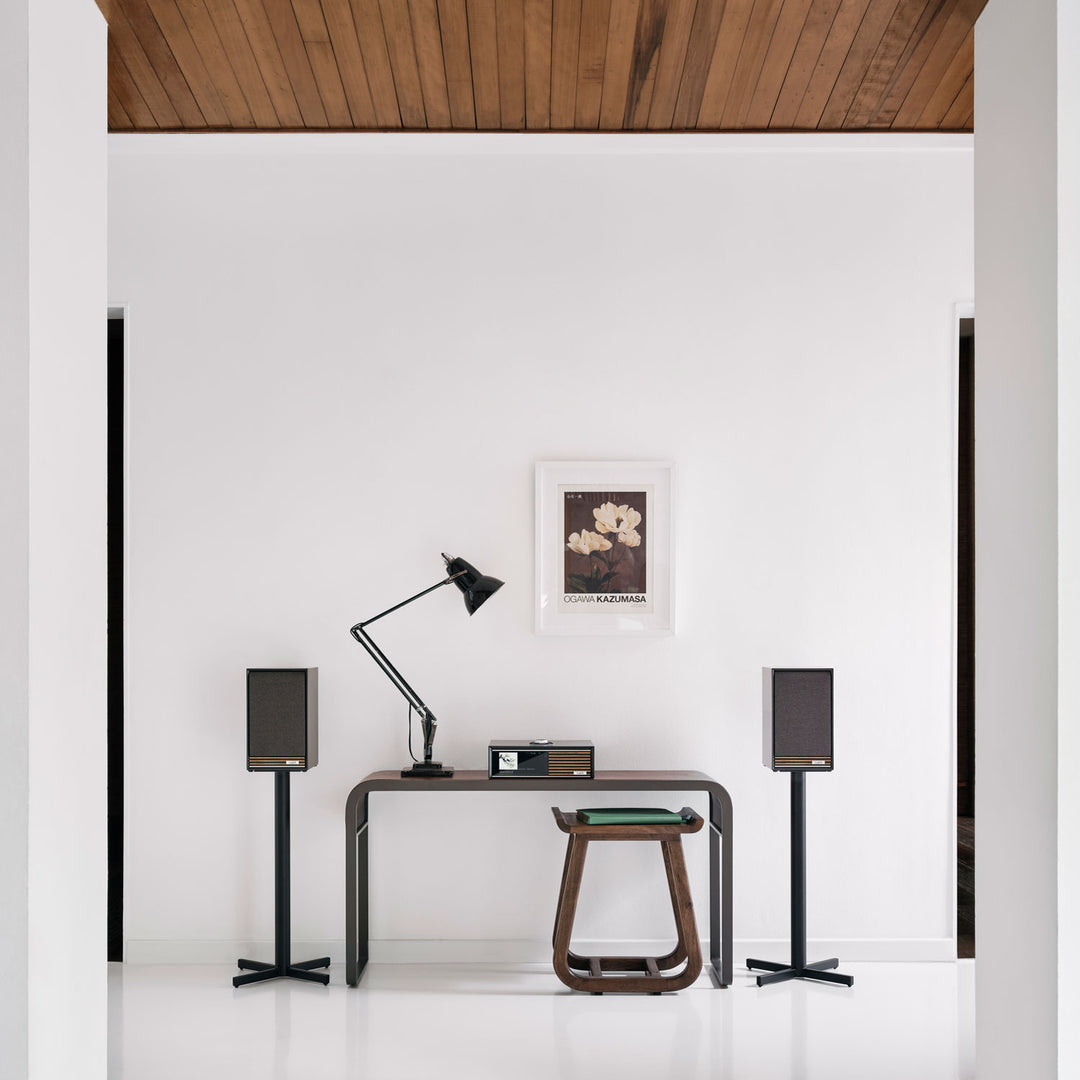 Ruark R610 Music Console & Sabre-R Bookshelf Speakers System