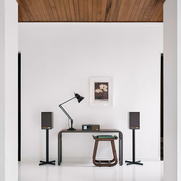 Ruark R610 Music Console & Sabre-R Bookshelf Speakers System