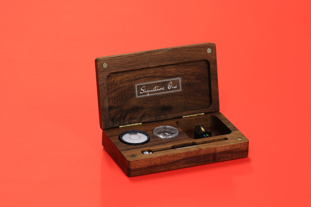 Charisma Audio Signature One Moving Coil Cartridge