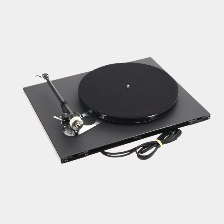 Rega Planar 6 Turntable