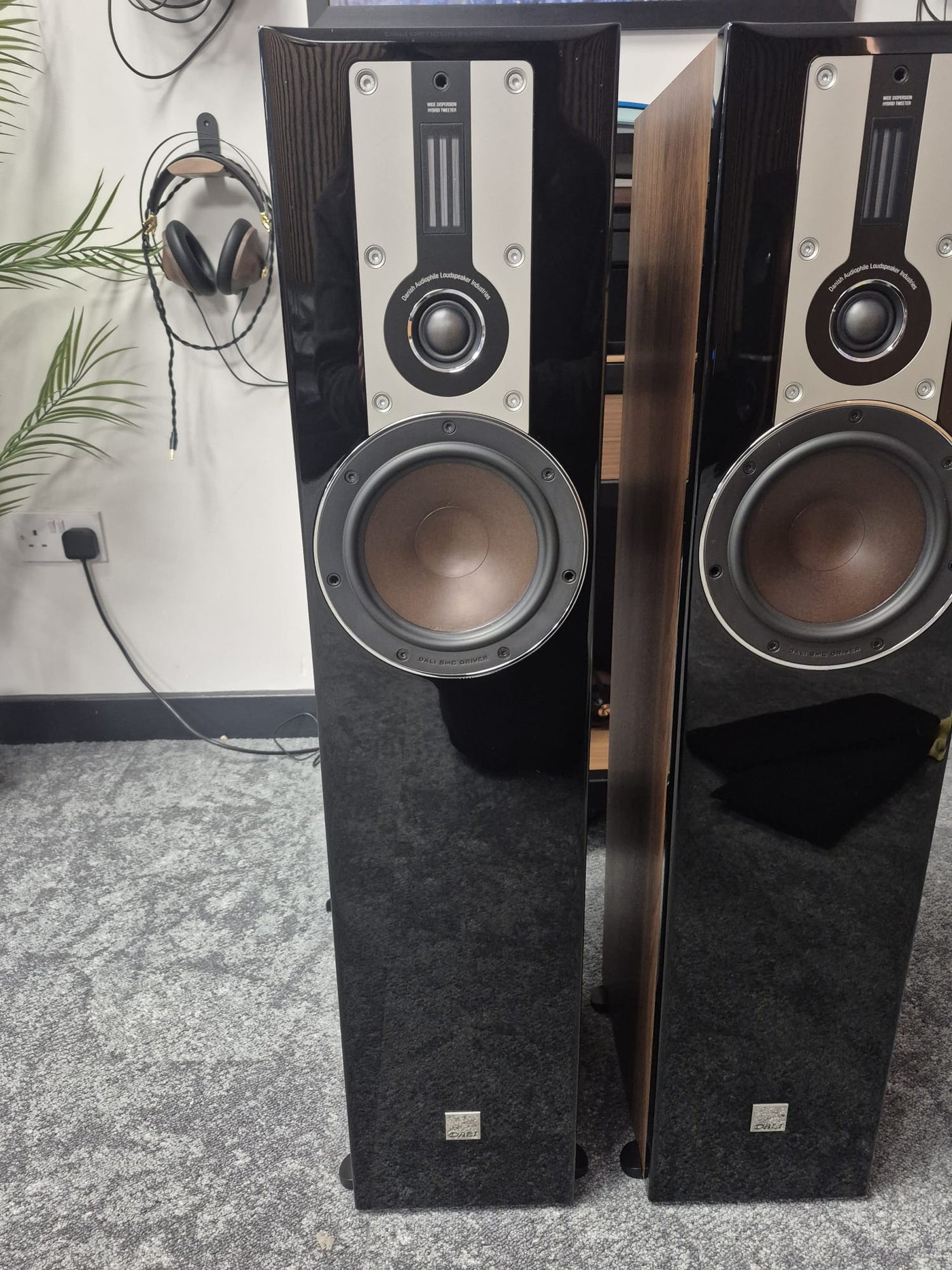 Dali Opticon 5 MK1 Floorstanding Loudspeakers - Pre-Owned