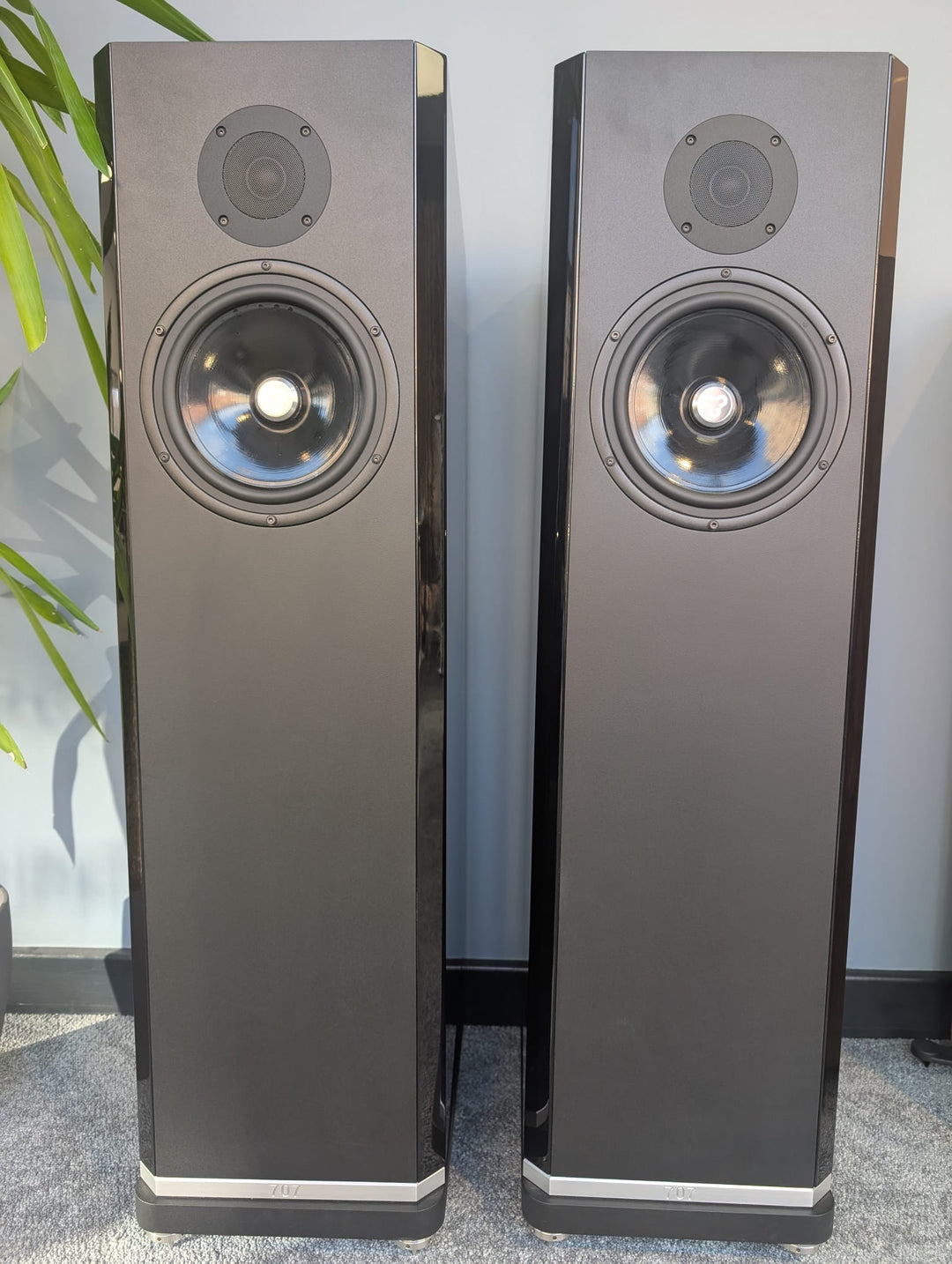 Kudos TITAN 707 Floorstanding Loudspeakers - Ex-Demonstration