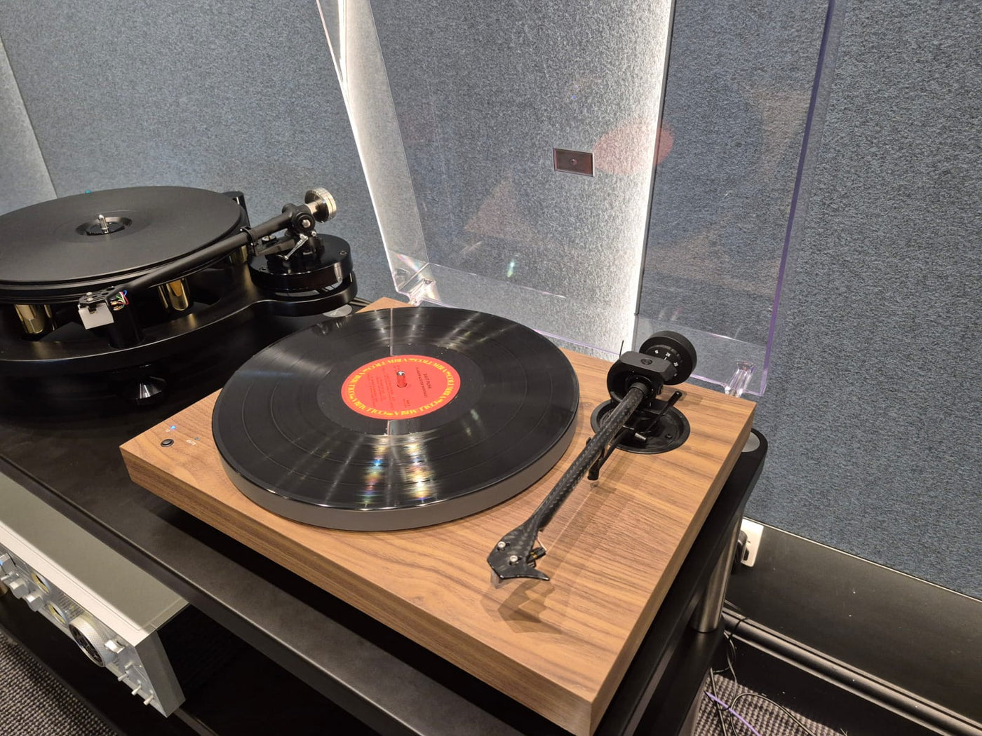 Pro-Ject X1 B Turntable - Pre-Owned