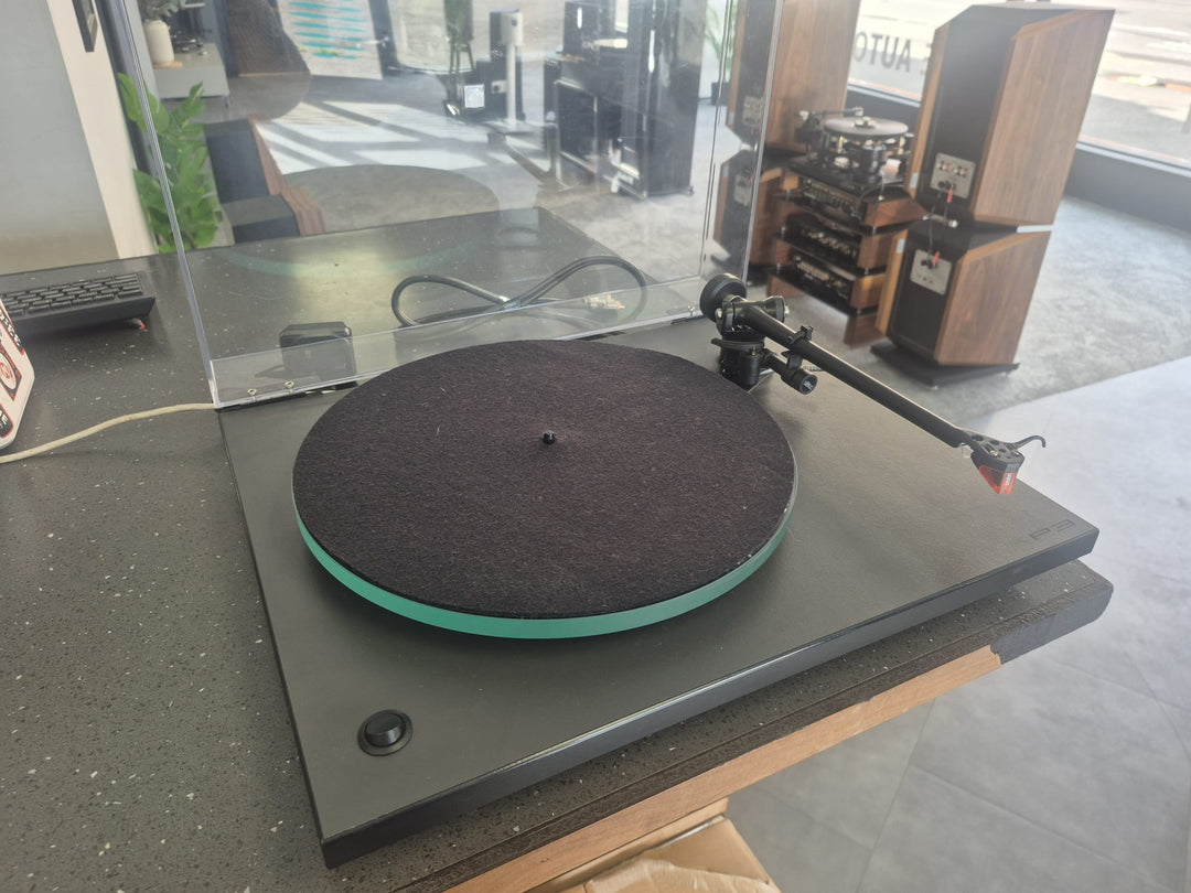 Rega RP3 Turntable with Ortofon 2M Bronze - Pre-Owned