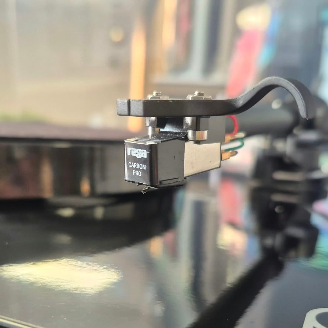 Rega Planar 1 Turntable in Gloss Black w/ Carbon Pro - Pre-Owned