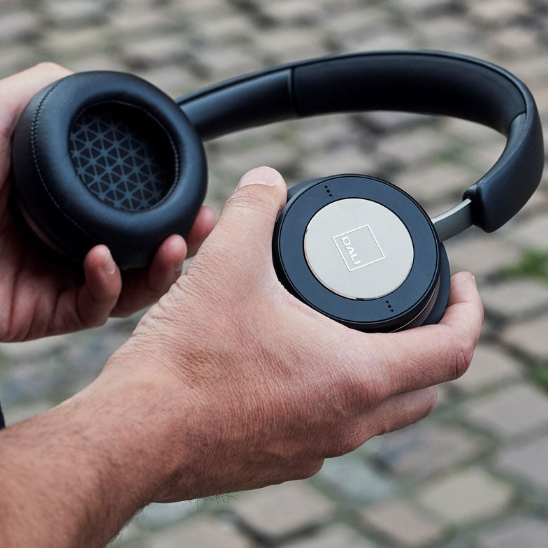 DALI IO-6 Headphones